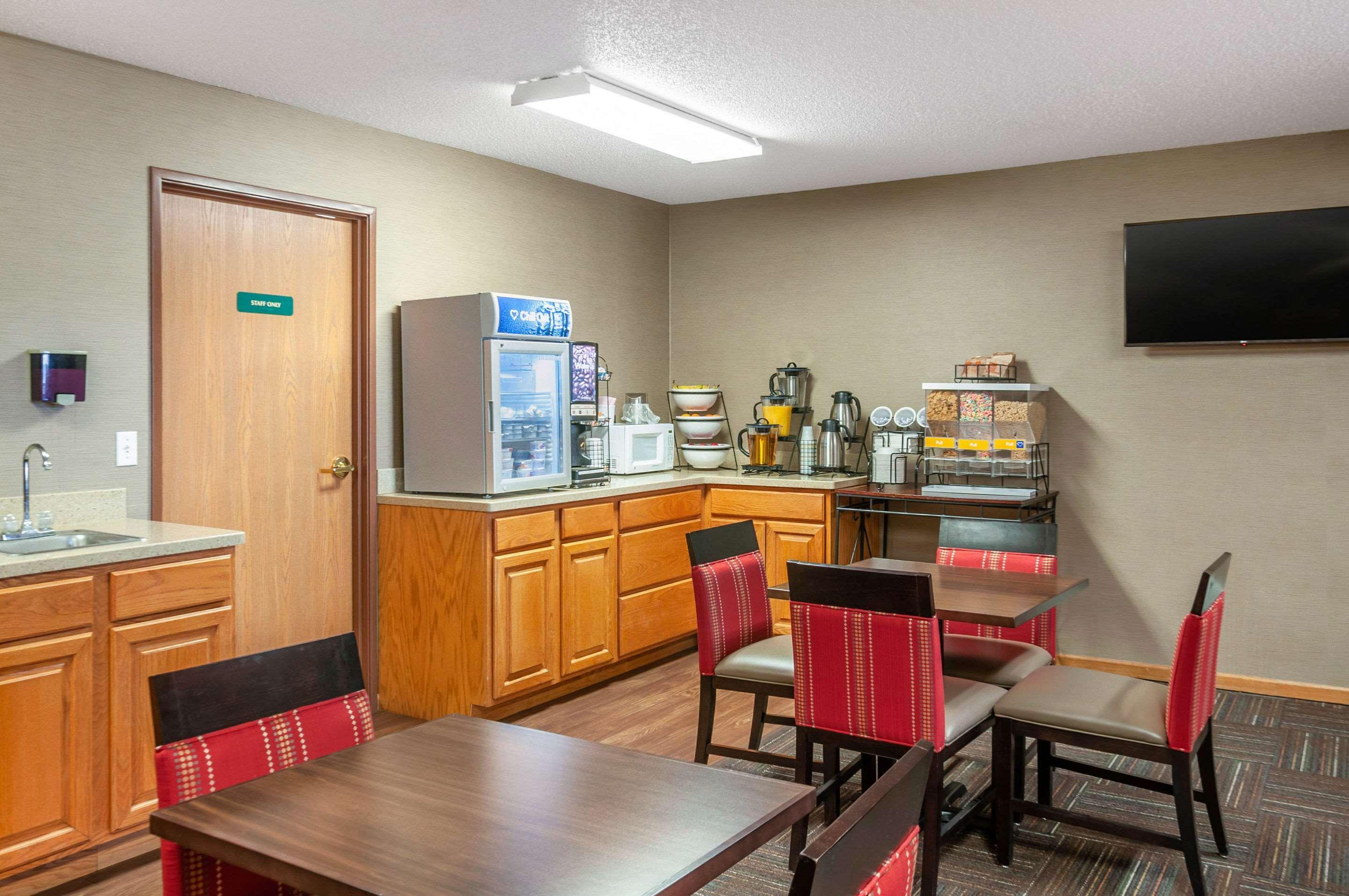 Dyersville 舒适旅馆酒店 外观 照片
